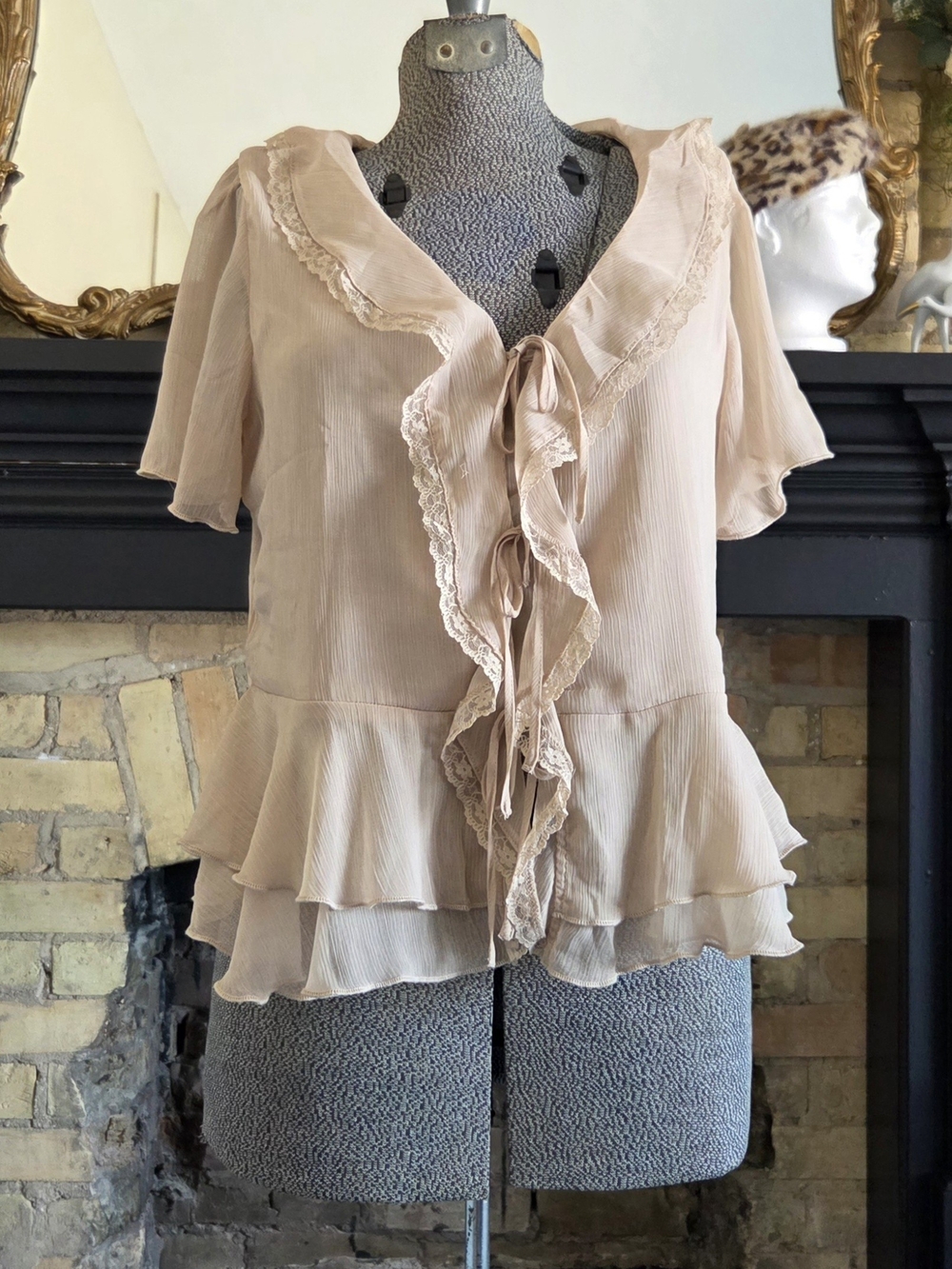 Haver Women's Beige Ruffle Coquette Tie-Front Blouse